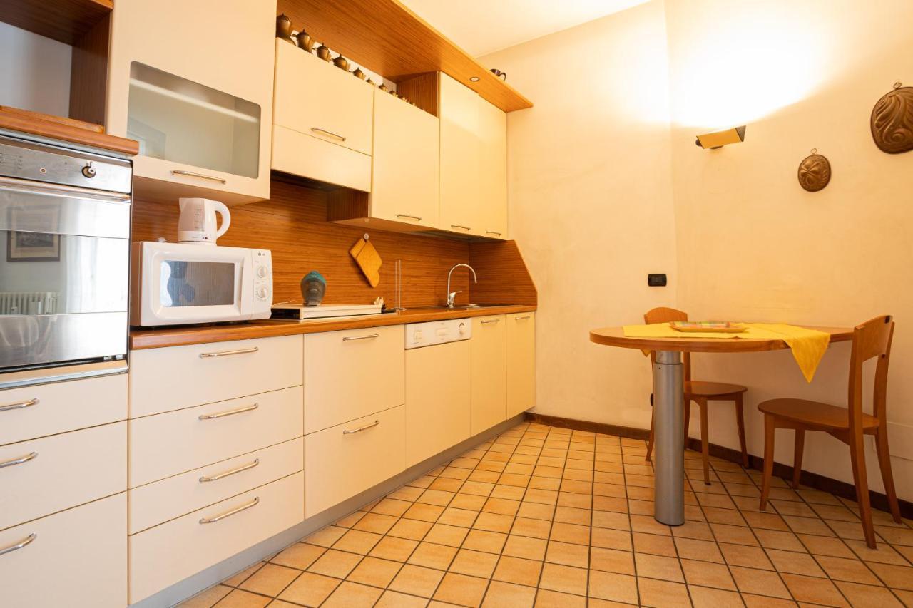 Flower Apartment - Royal Welcome Verona Esterno foto