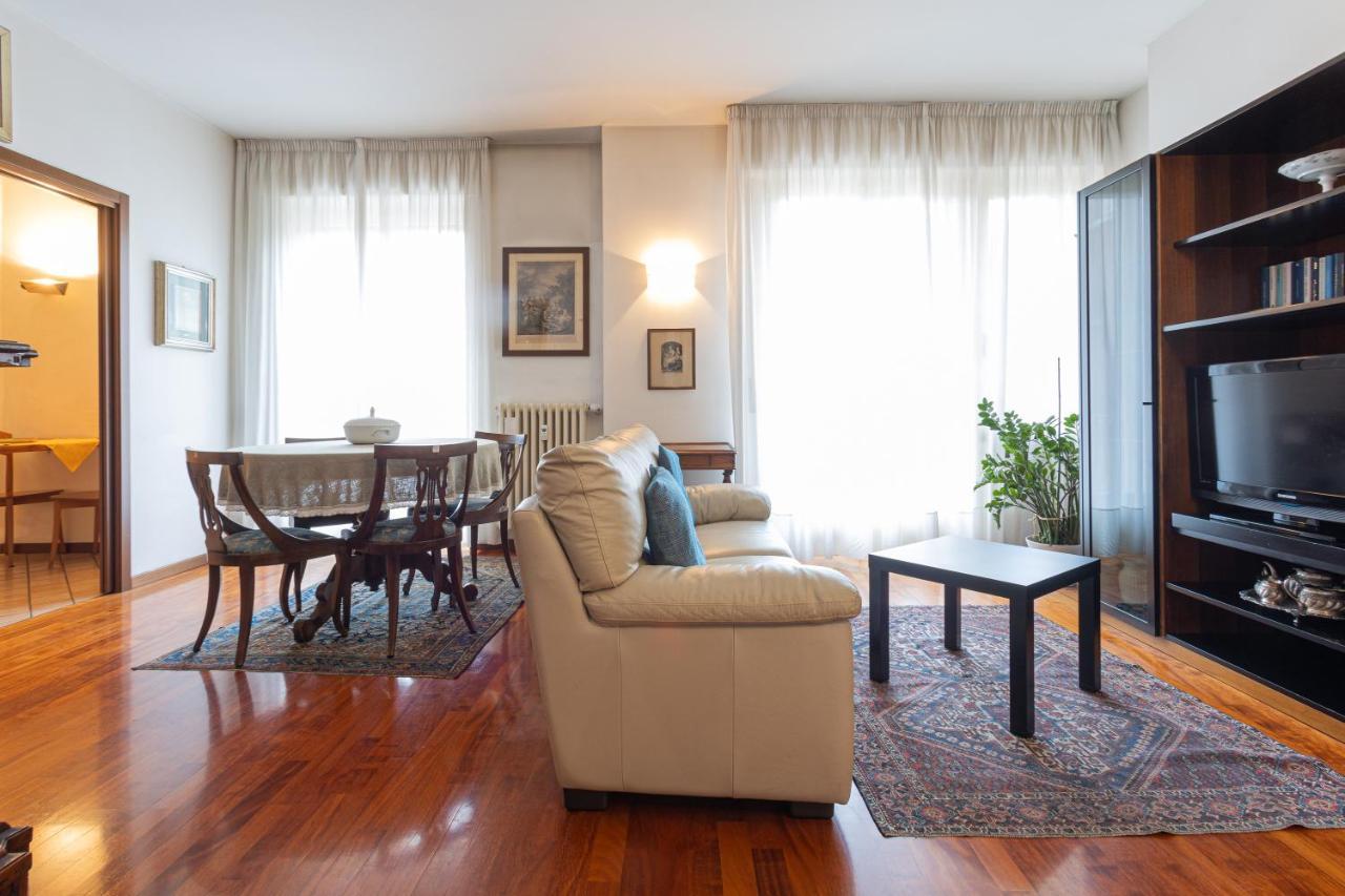 Flower Apartment - Royal Welcome Verona Esterno foto
